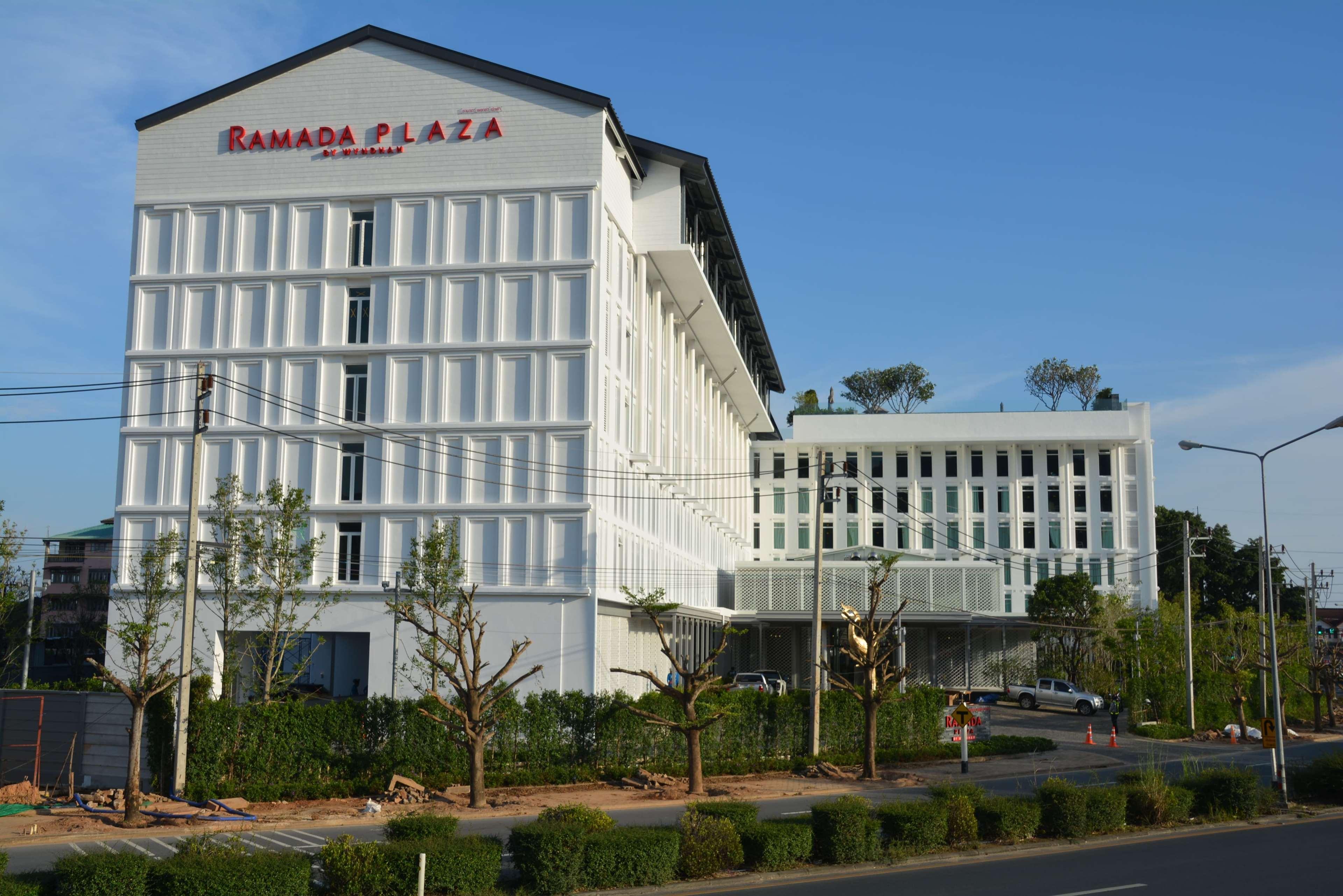 รามาดา พลาซา บาย วินด์แฮม เจ้าฟ้า  Hotel Phuket ภายนอก รูปภาพ